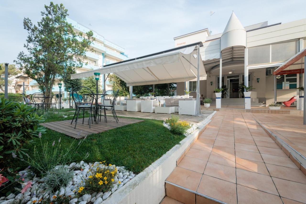 Hotel Villa Franca Ліньяно-Сабб'ядоро Екстер'єр фото